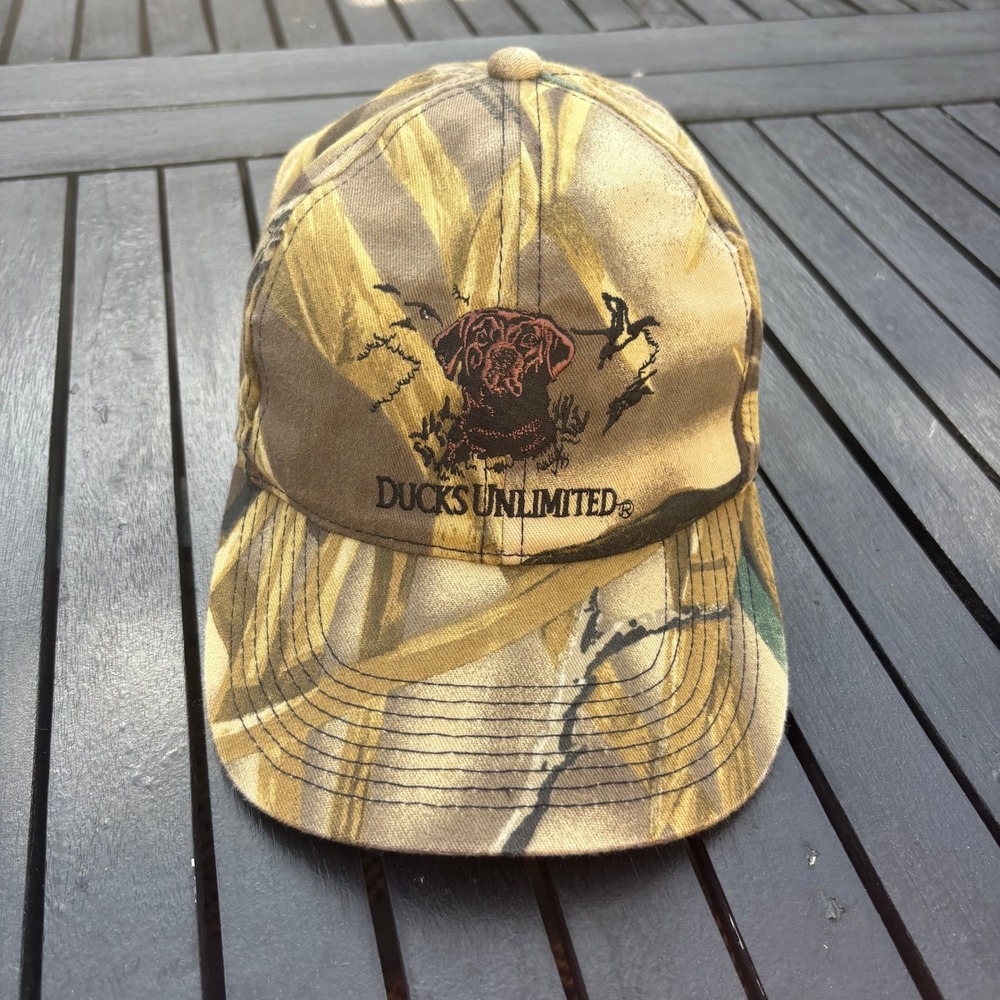 Ducks Unlimited Hat Mens OSFA Camo Excellent Embroidered Lab Dog Hunting Cap